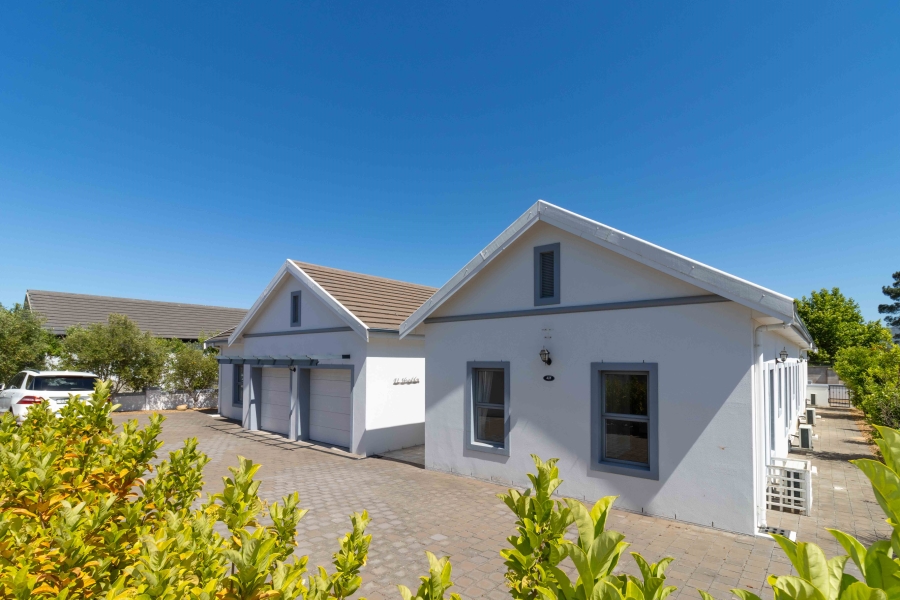 5 Bedroom Property for Sale in Val De Vie Estate Western Cape
